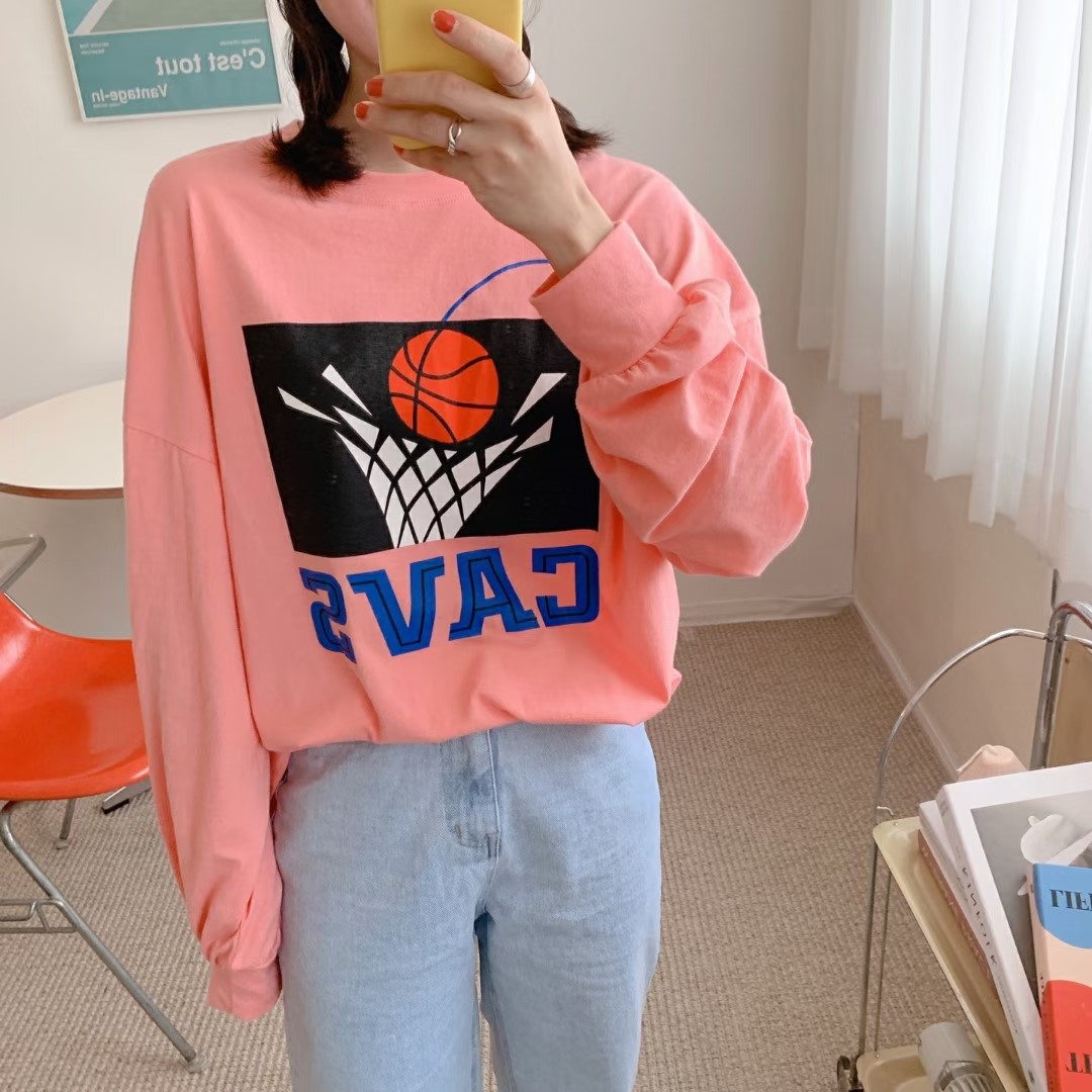 粉红色