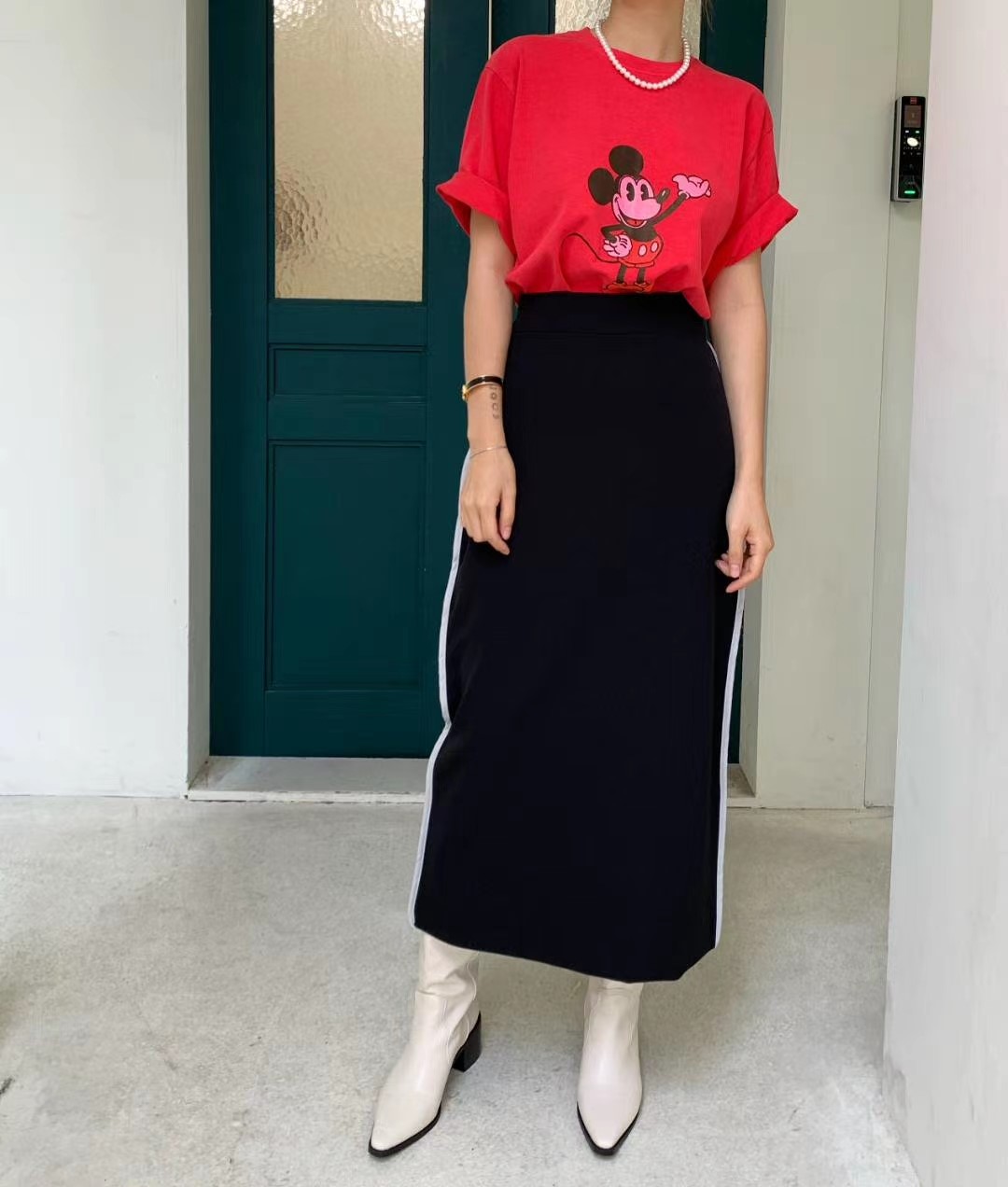 红色