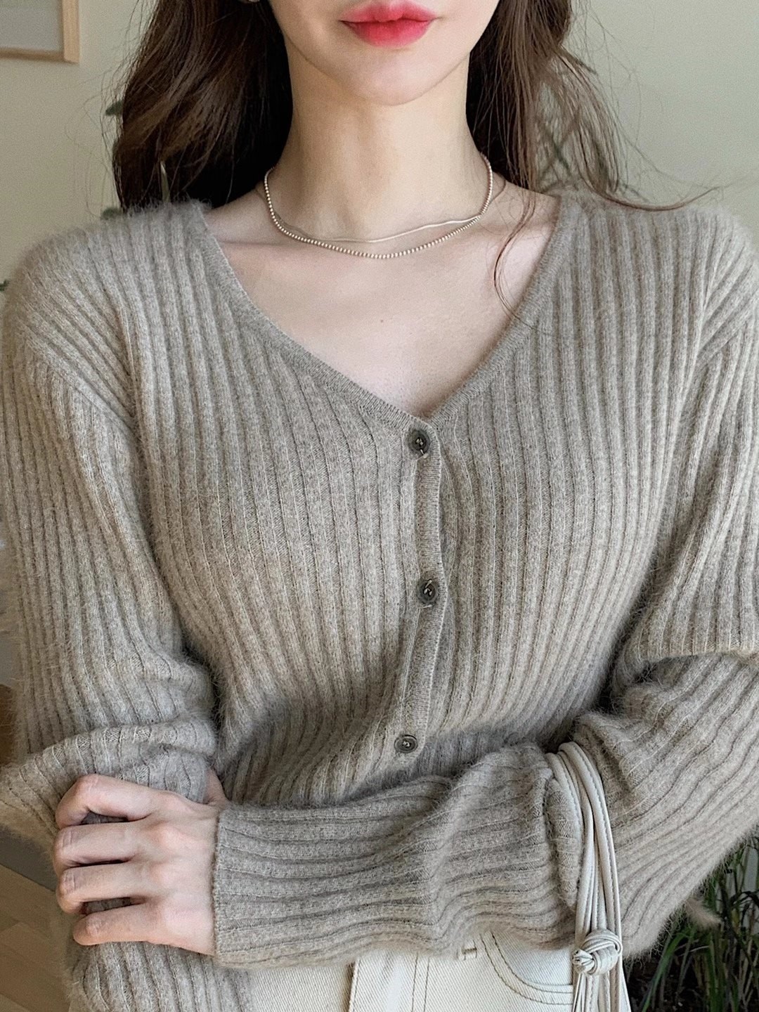 灰色
