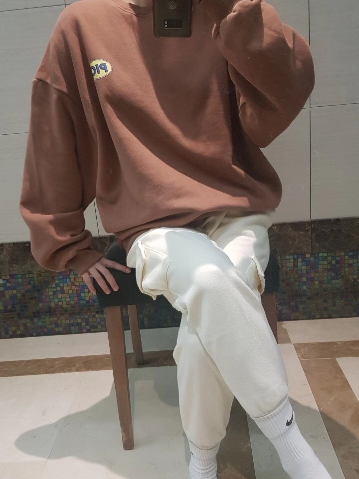 灰色