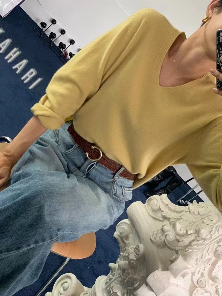 黄色