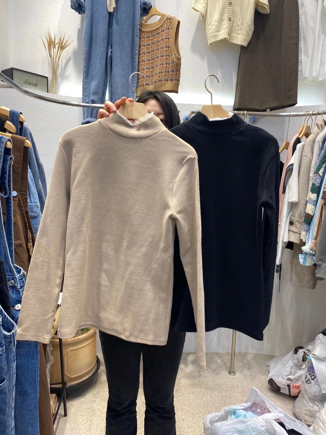 黑色