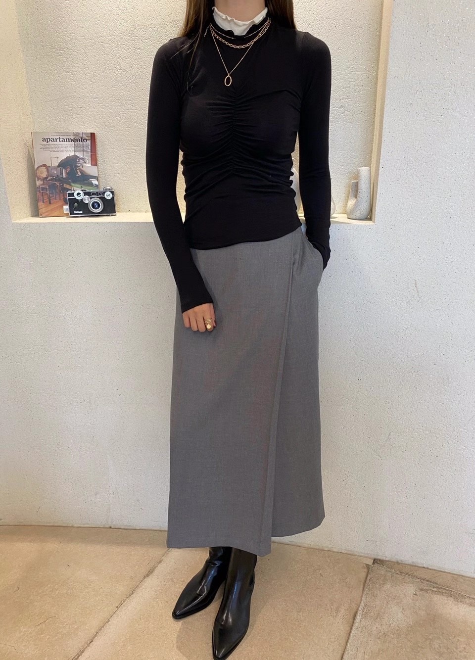 黑色