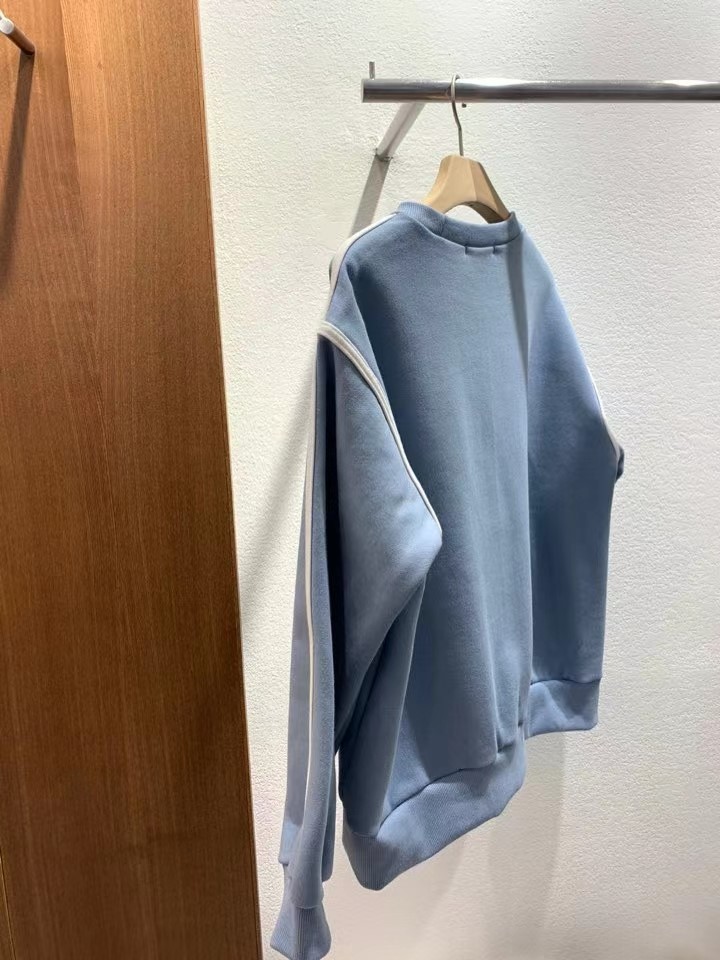 蓝色
