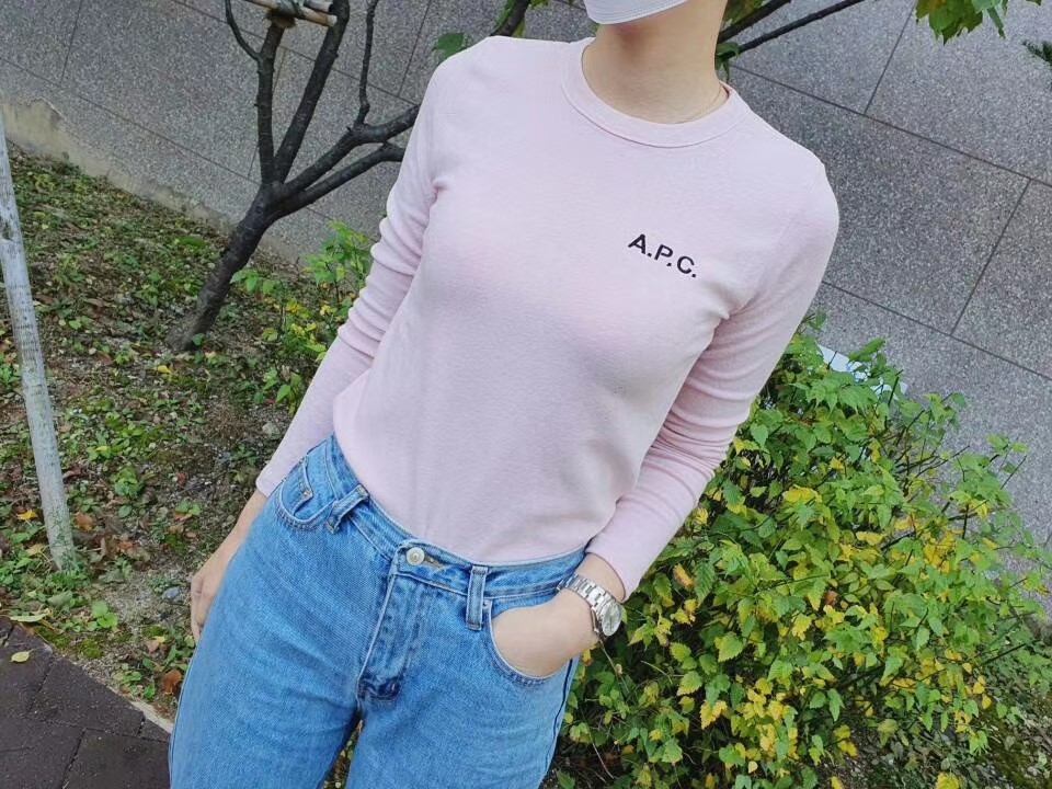 灰色