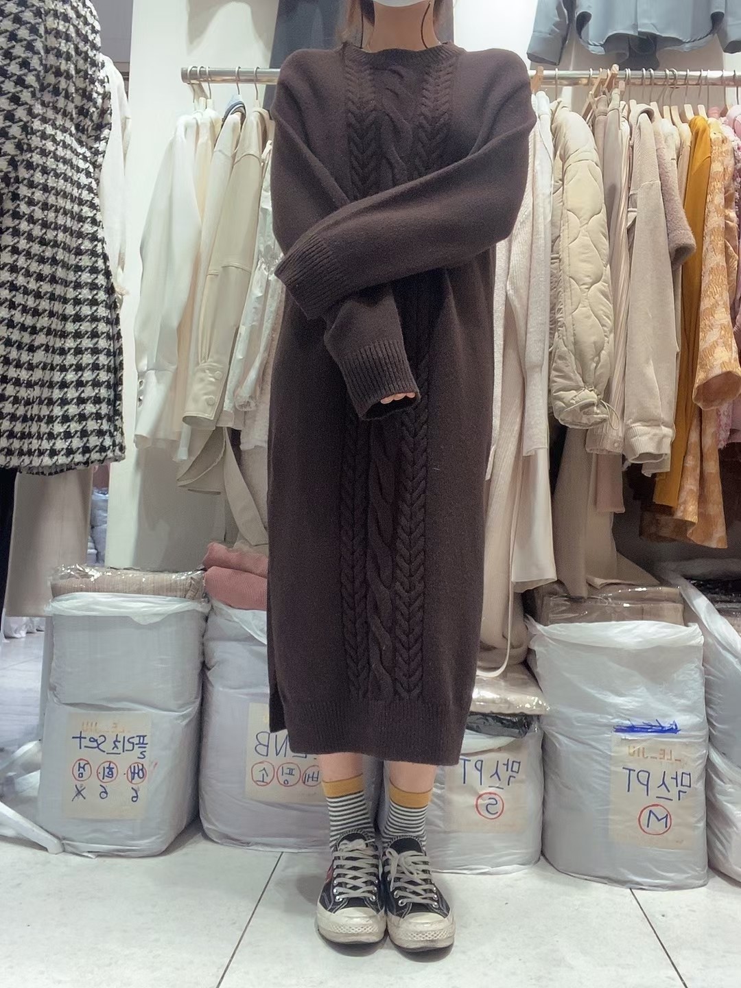 咖啡色