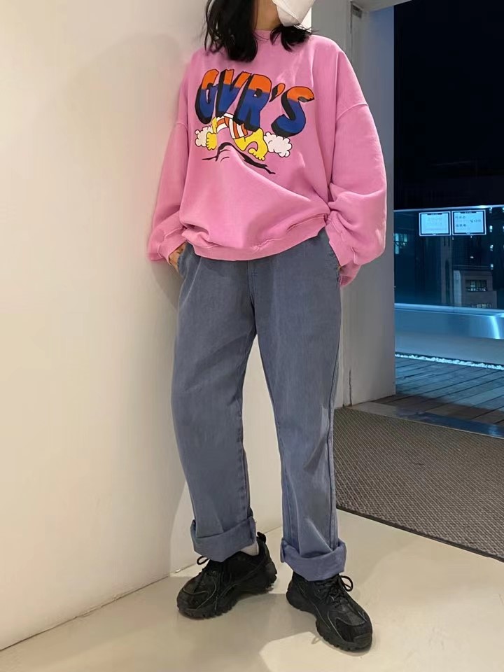 粉红色