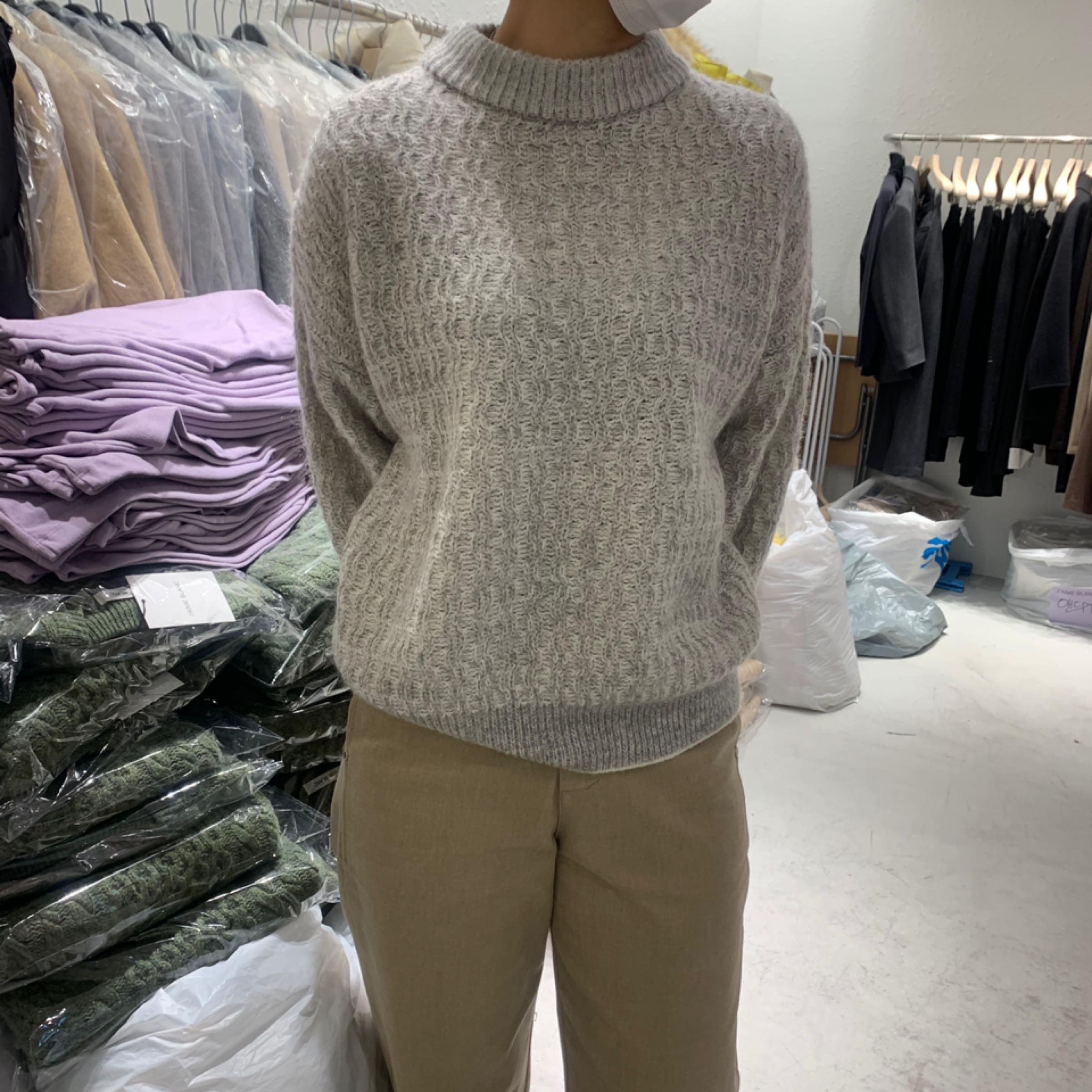 灰色