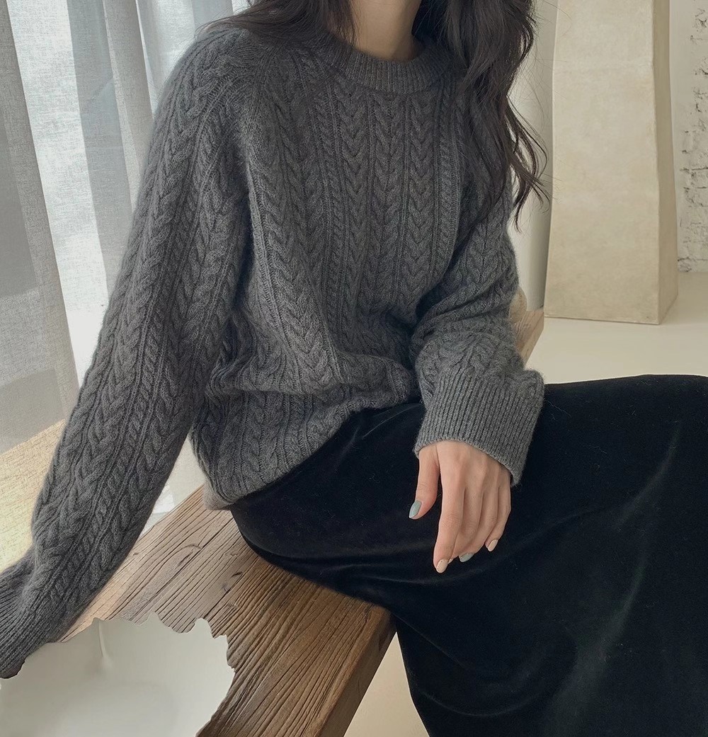 灰色