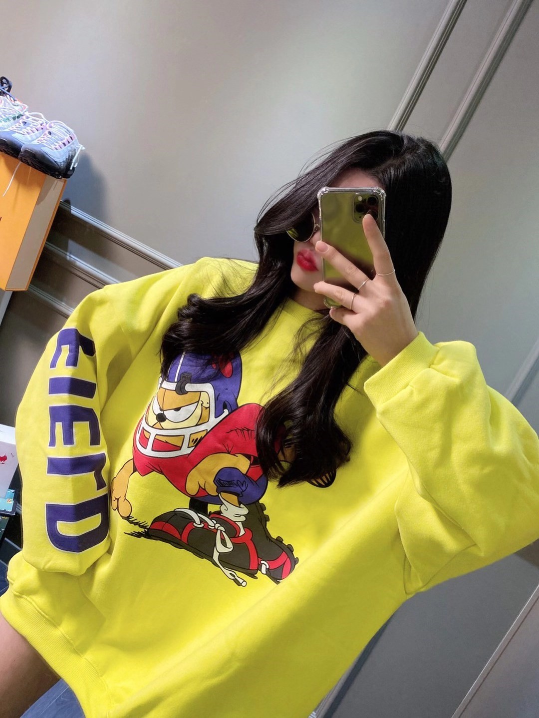 黄色