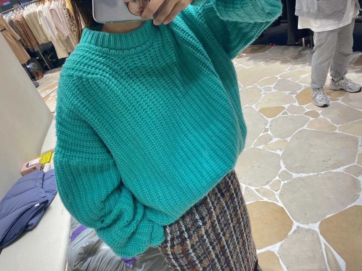 粉红色