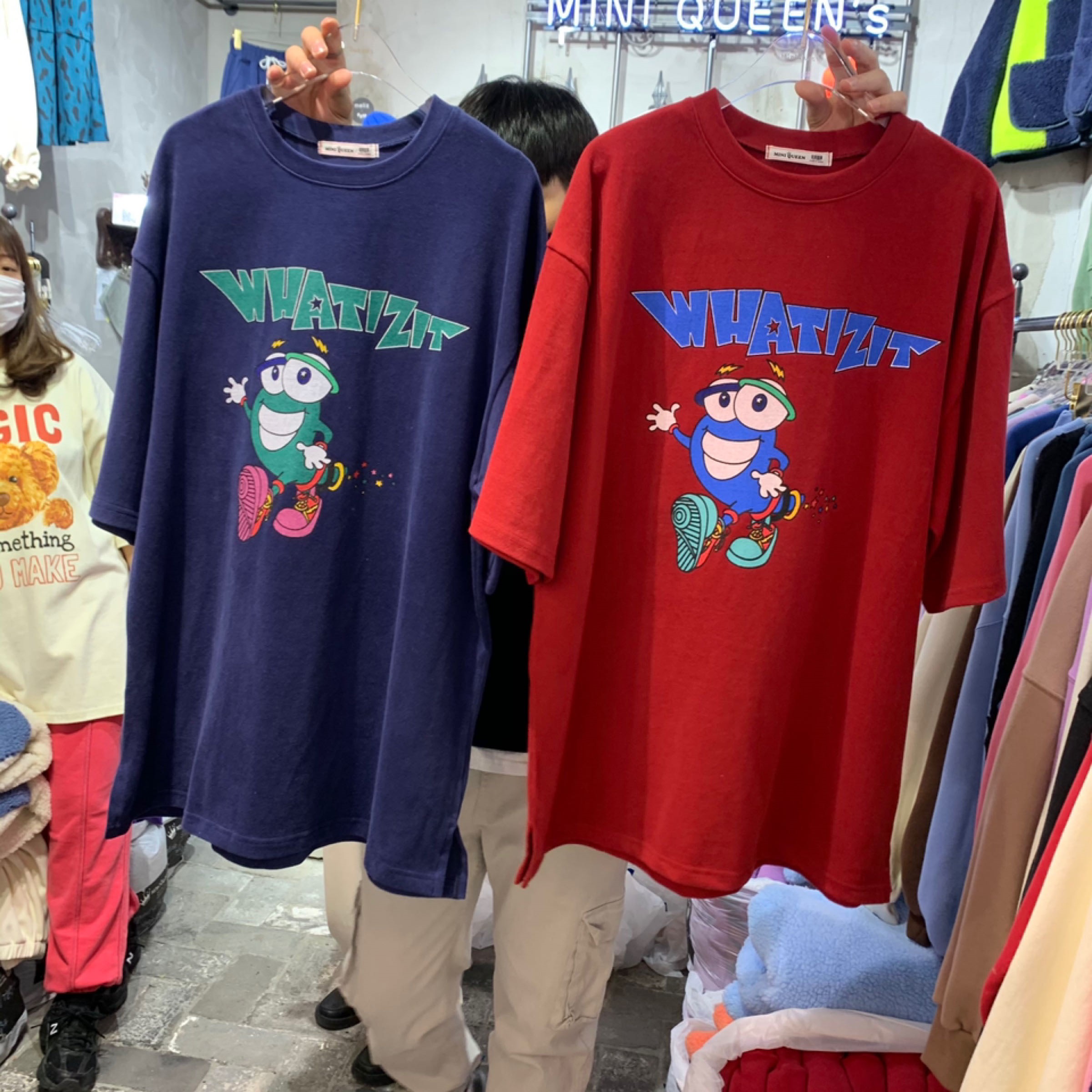 蓝色