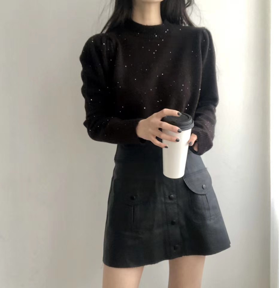 黑色