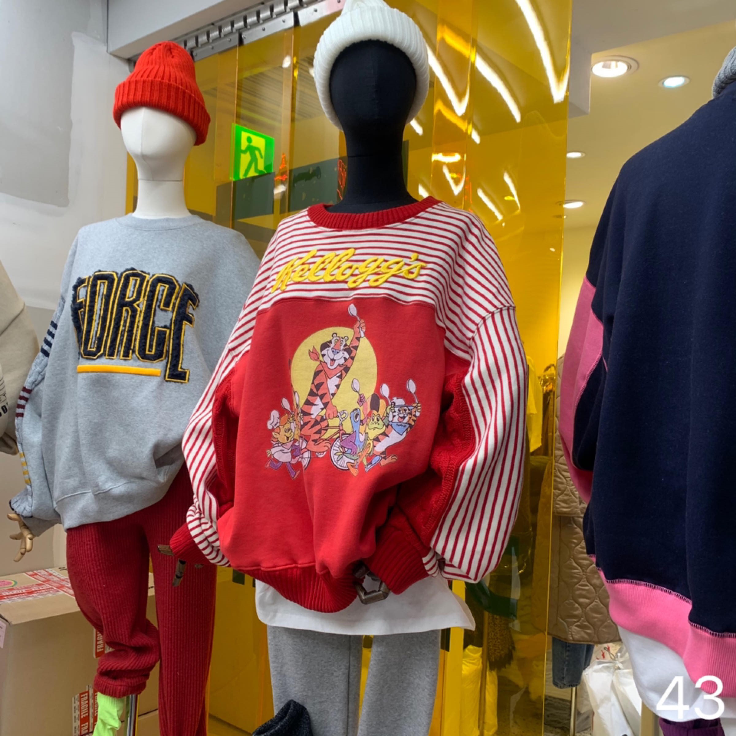 红色