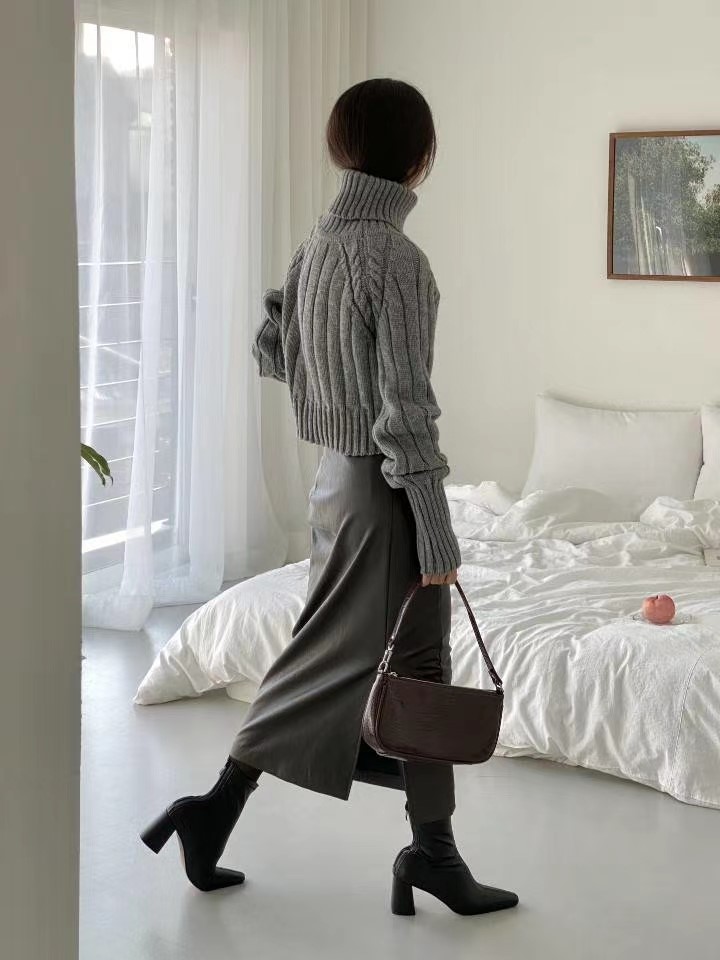 灰色