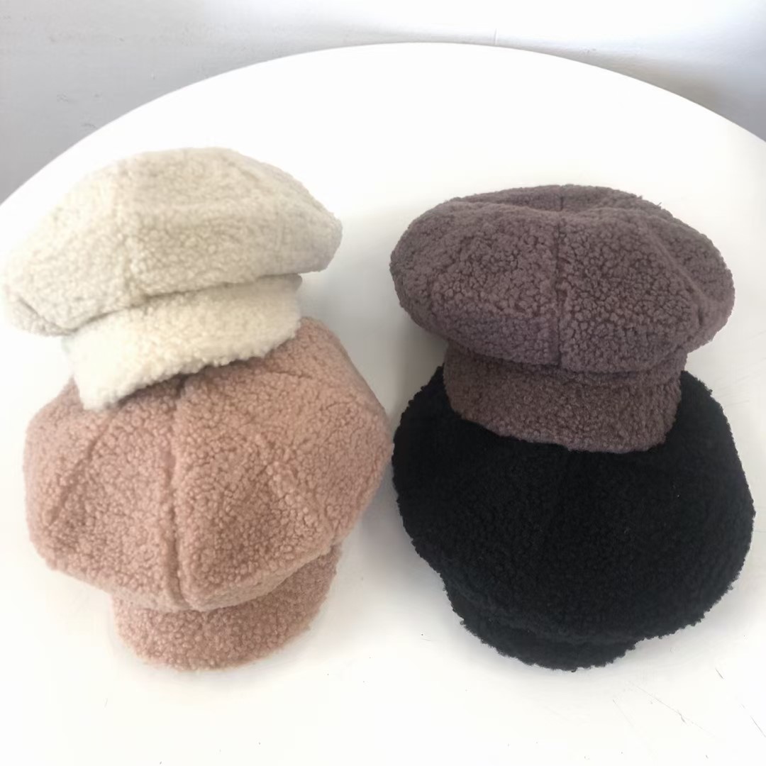 粉红色