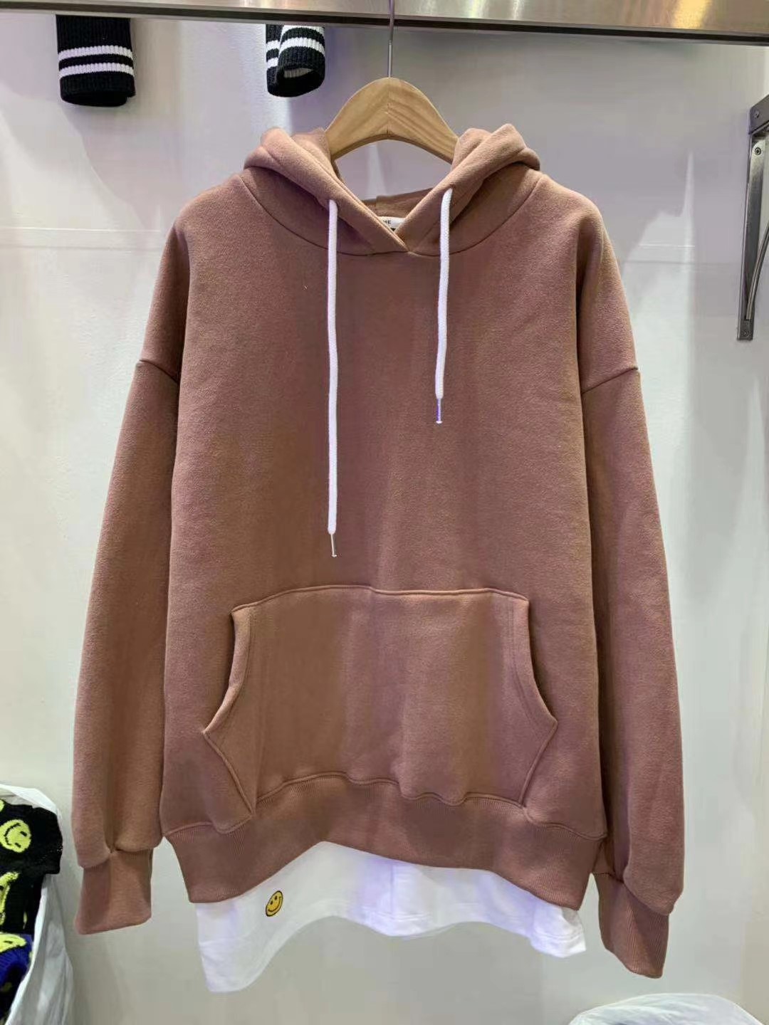 灰色