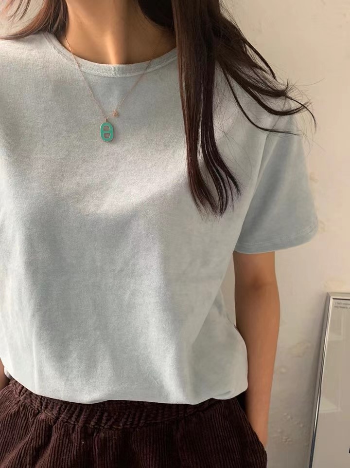 蓝色