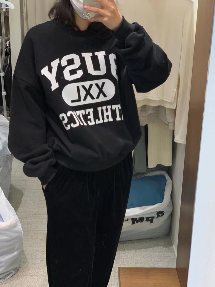 灰色