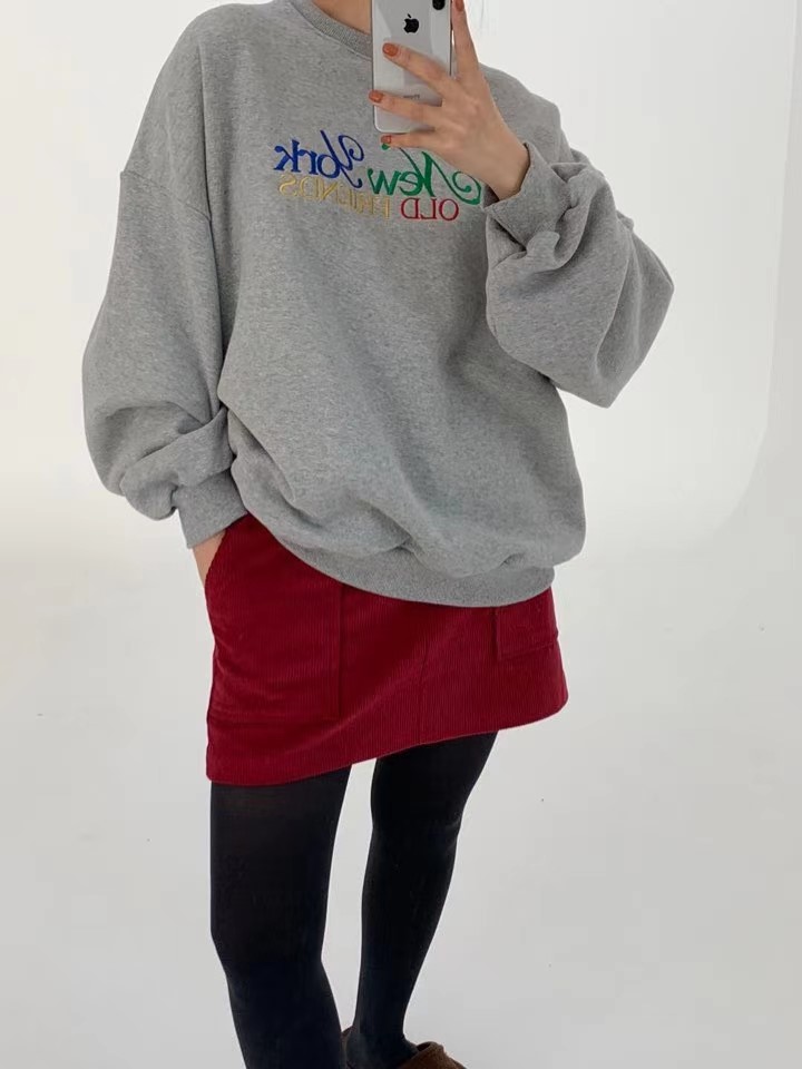 灰色