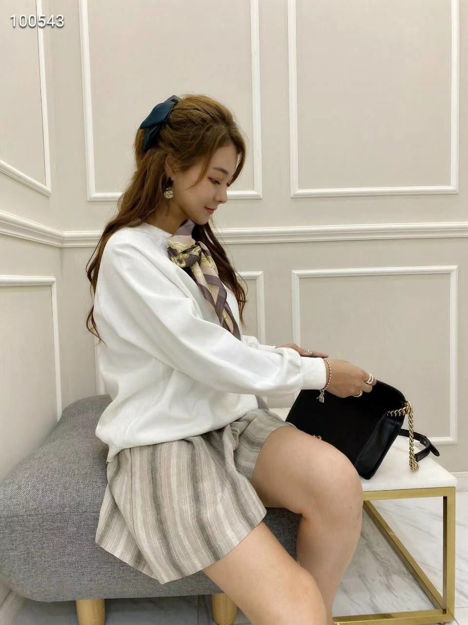 白色
