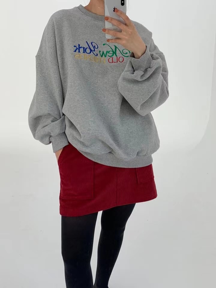 灰色