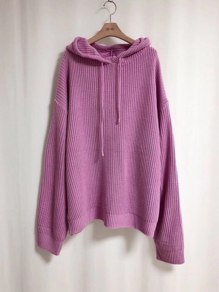粉红色