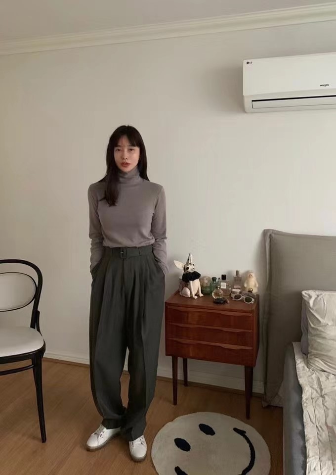 深灰