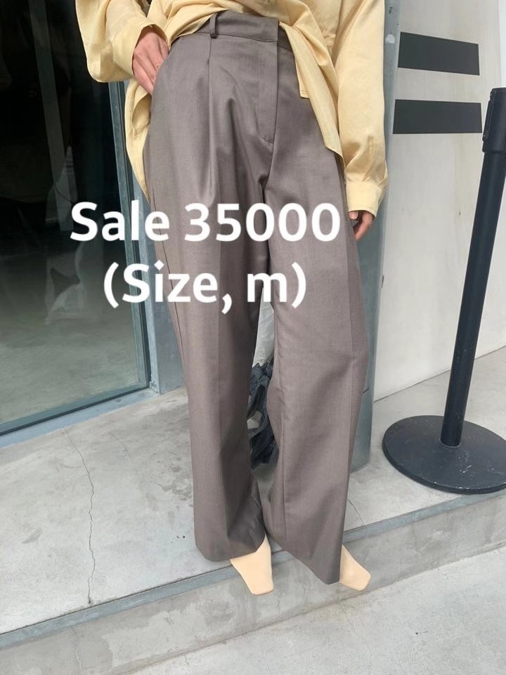灰色