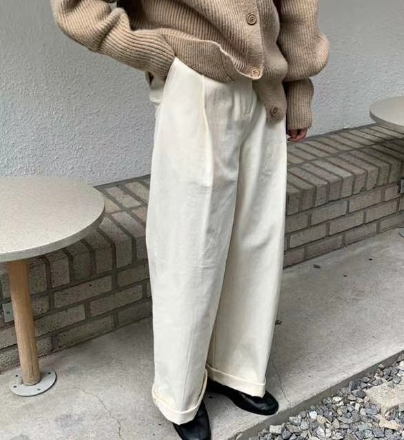 白色