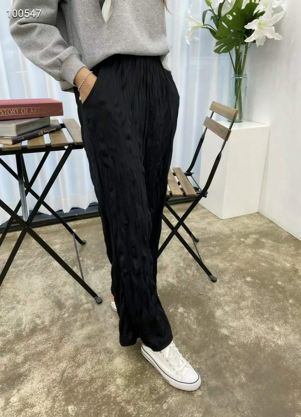 黑色