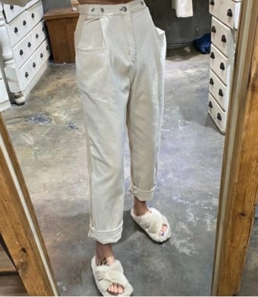 白色