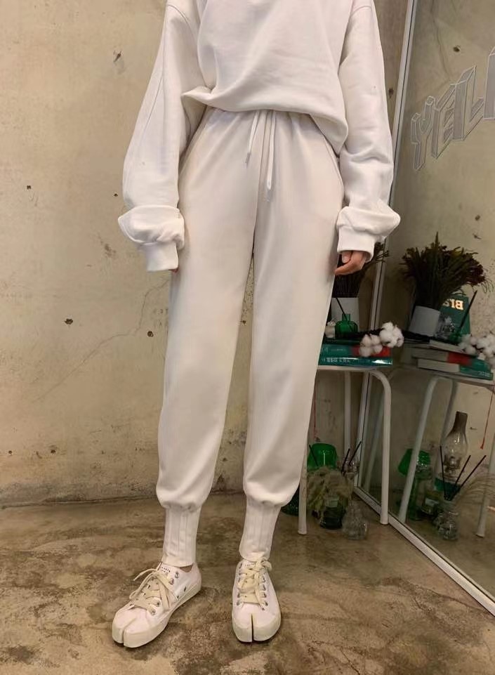 白色