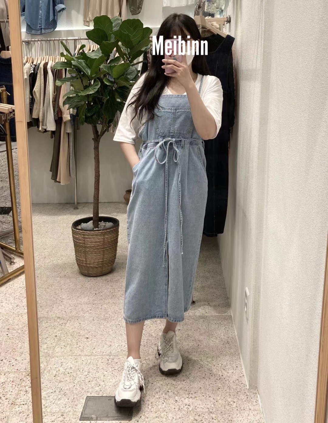 蓝色