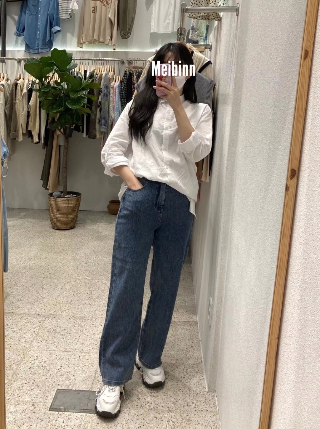 蓝色