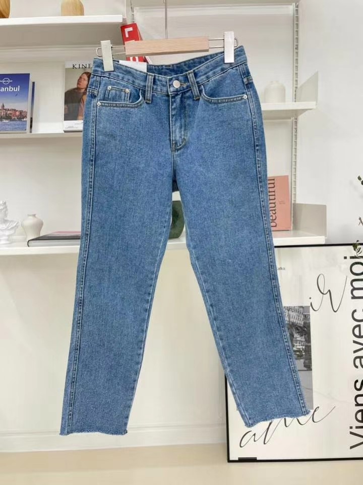 蓝色