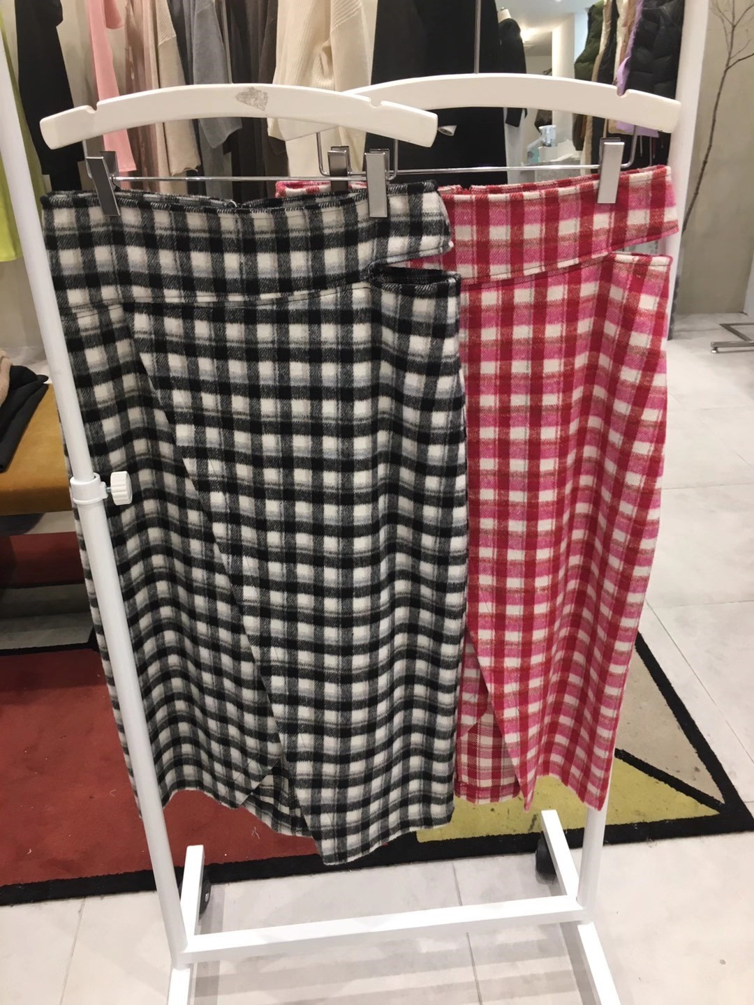 红色