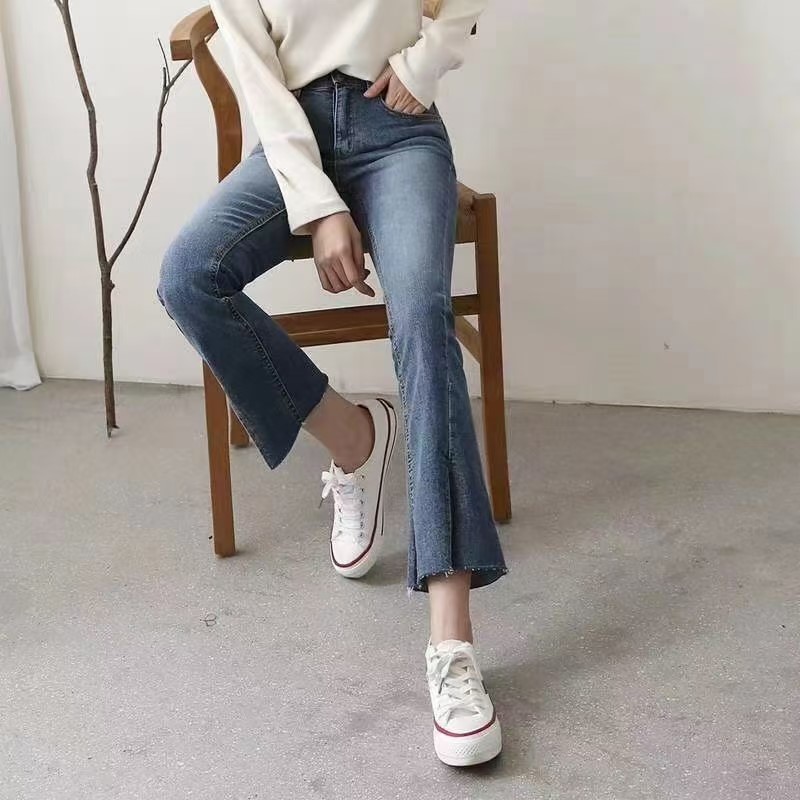 蓝色