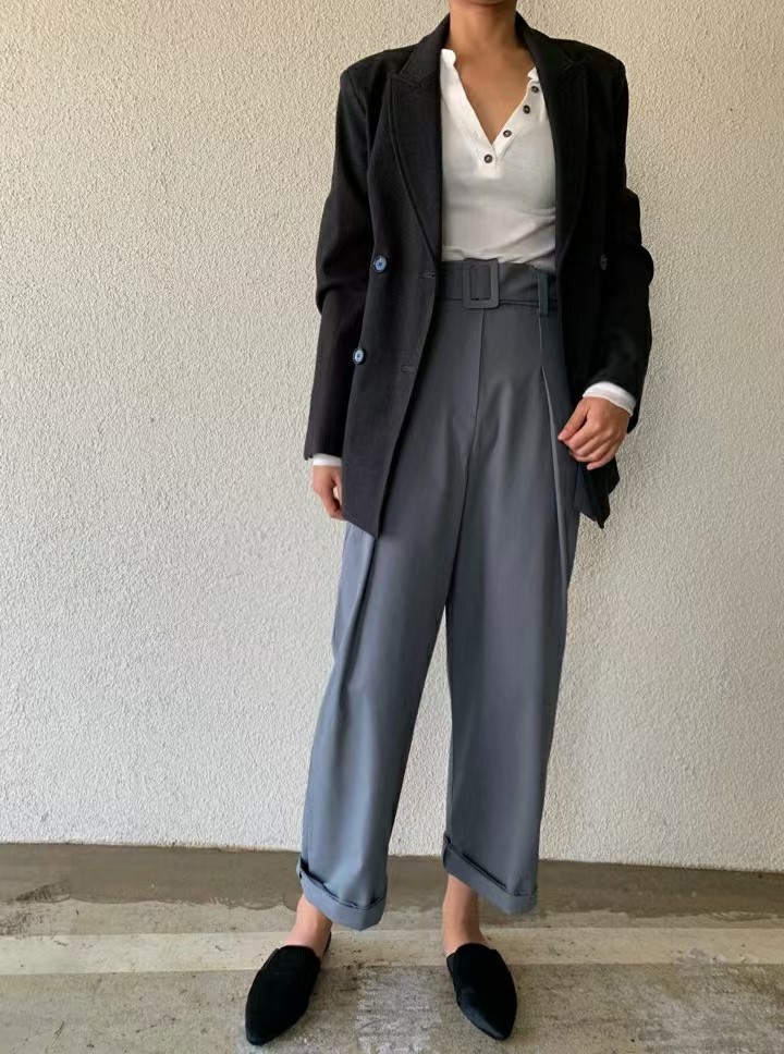 蓝色