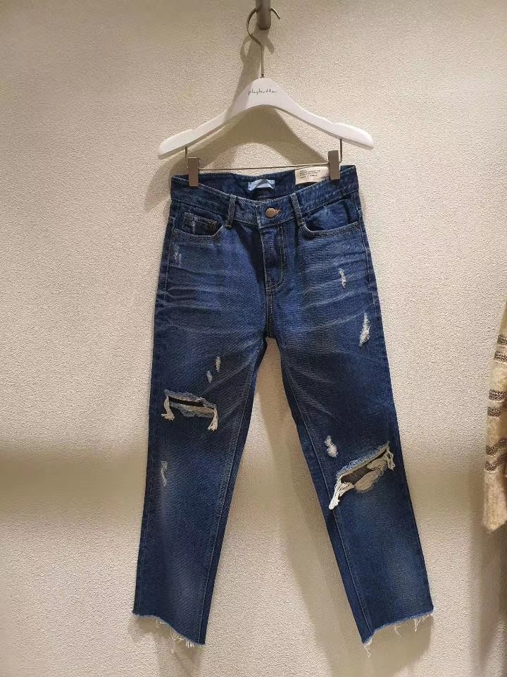 蓝色