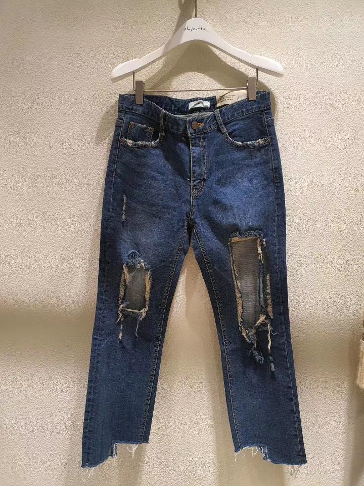蓝色