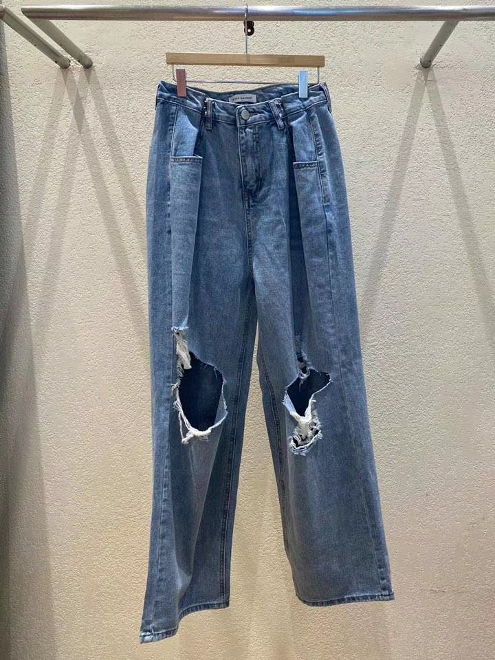 蓝色