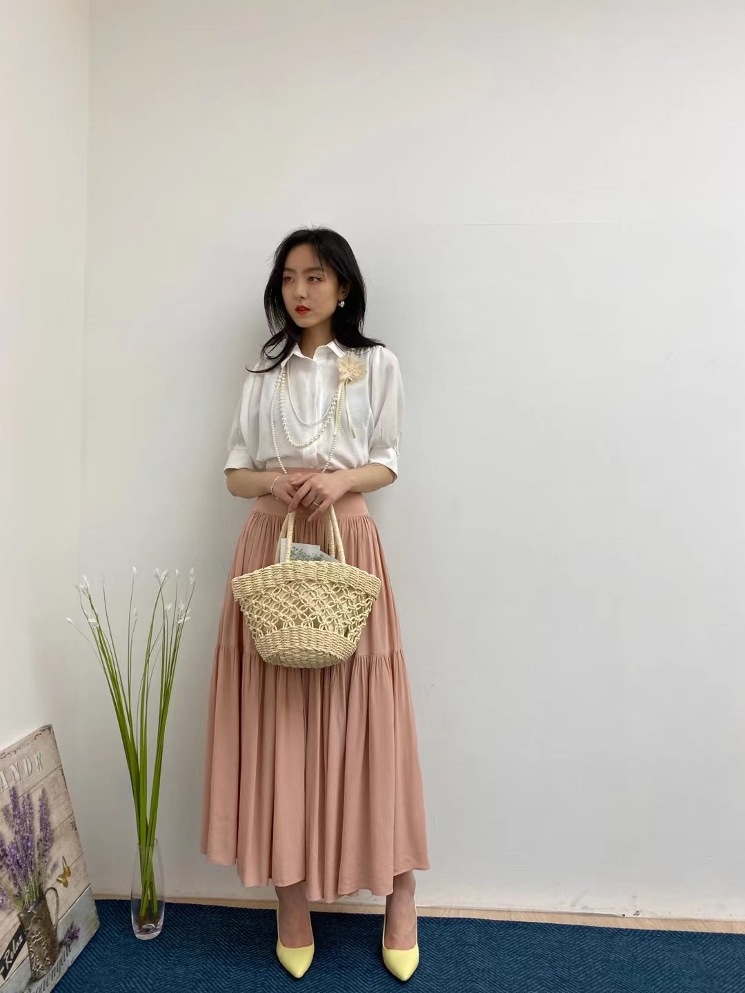 粉红色