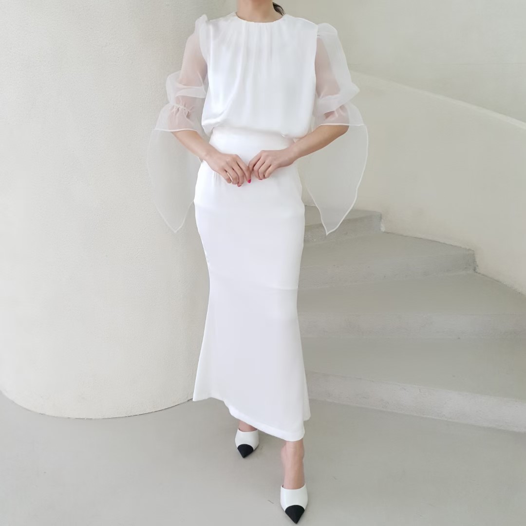 白色