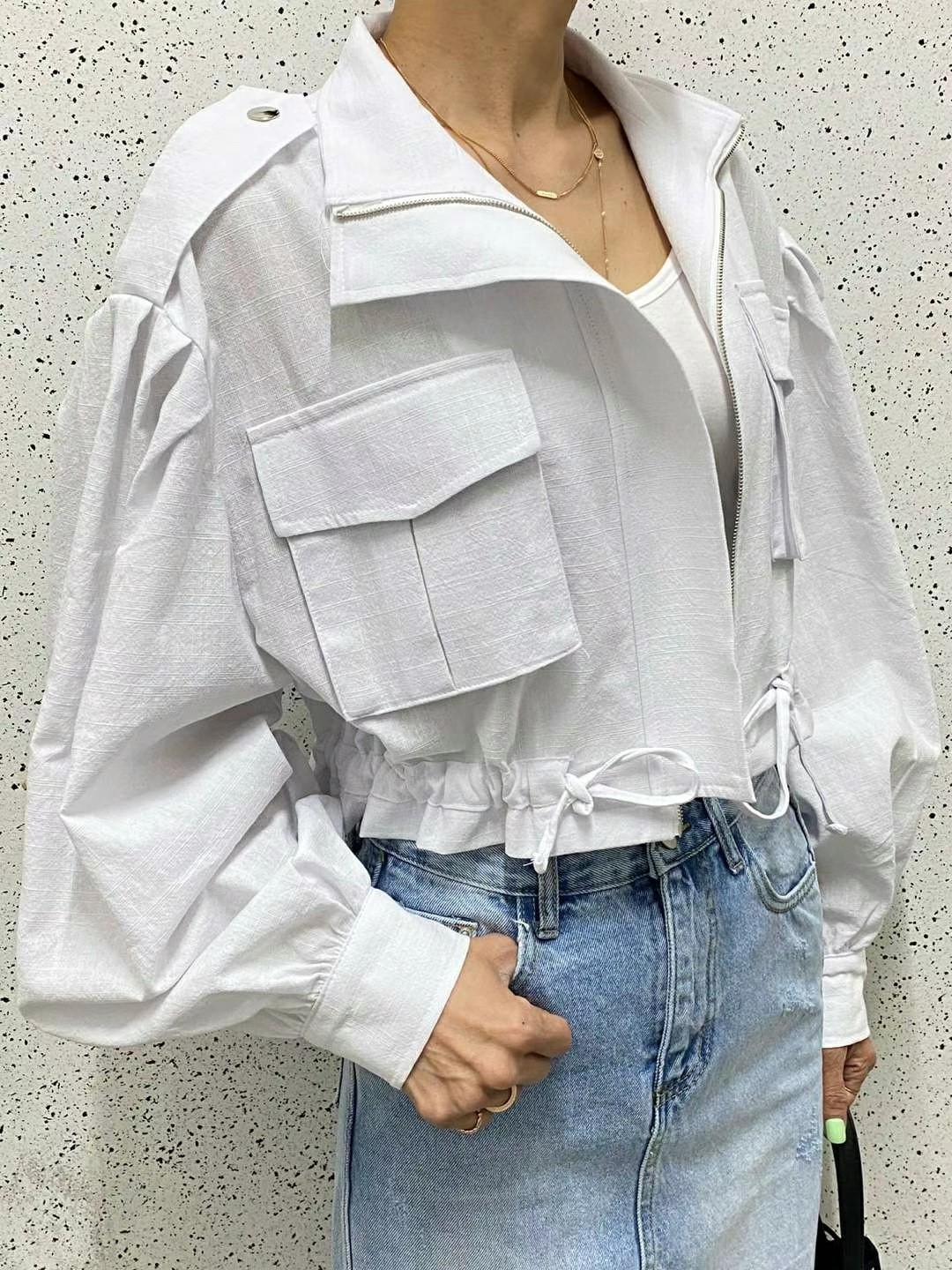 白色