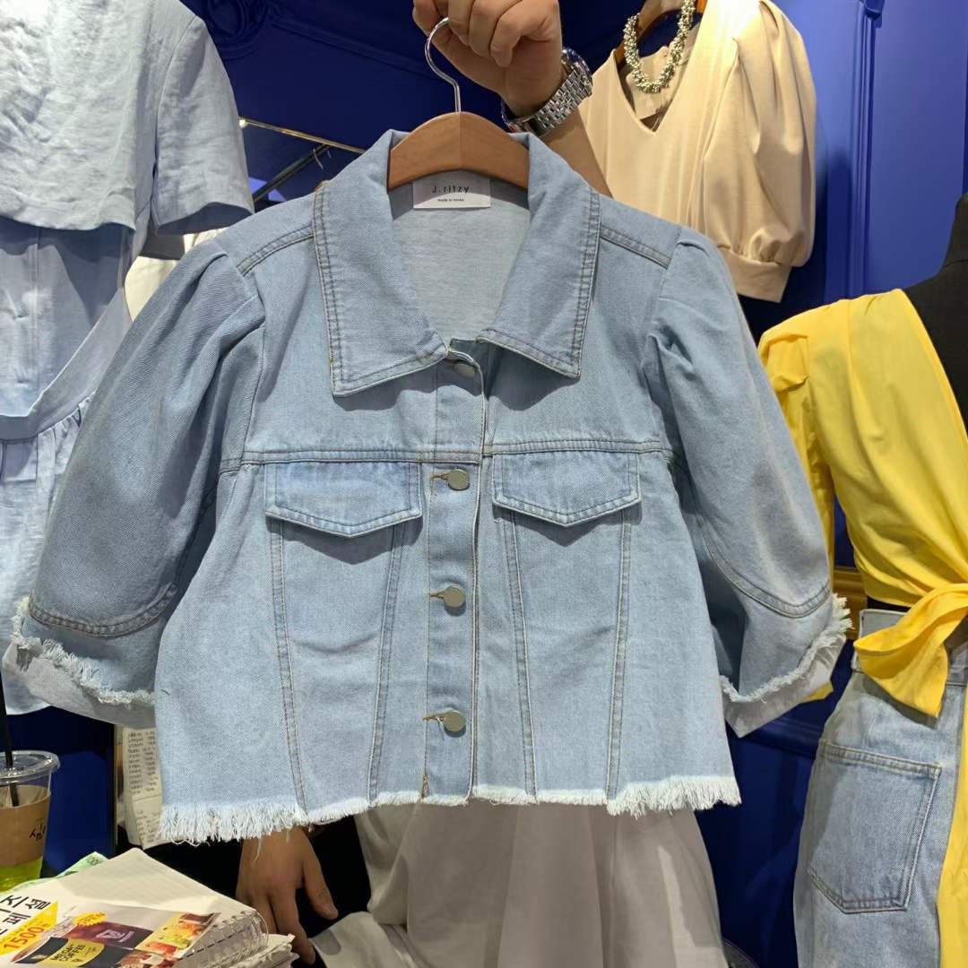 蓝色