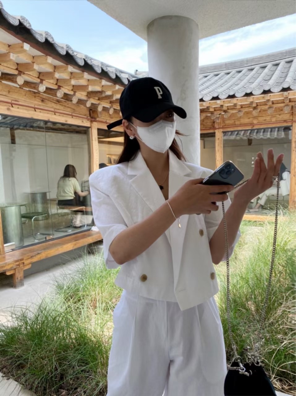 白色