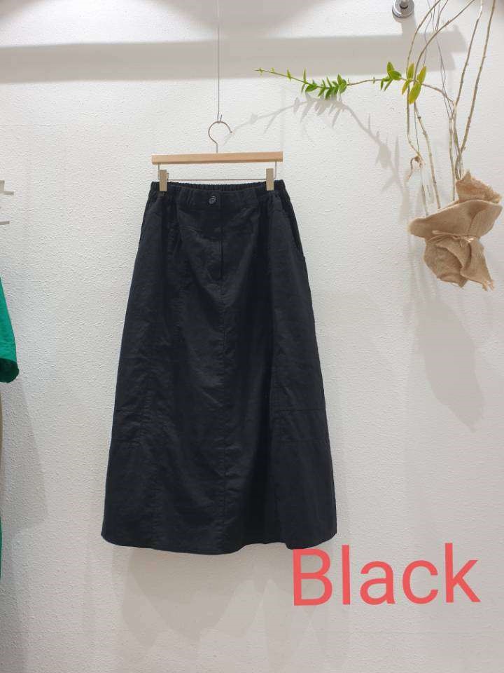 黑色