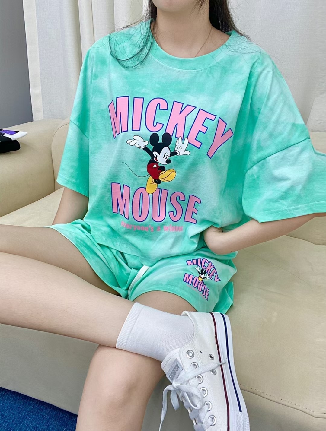 绿色