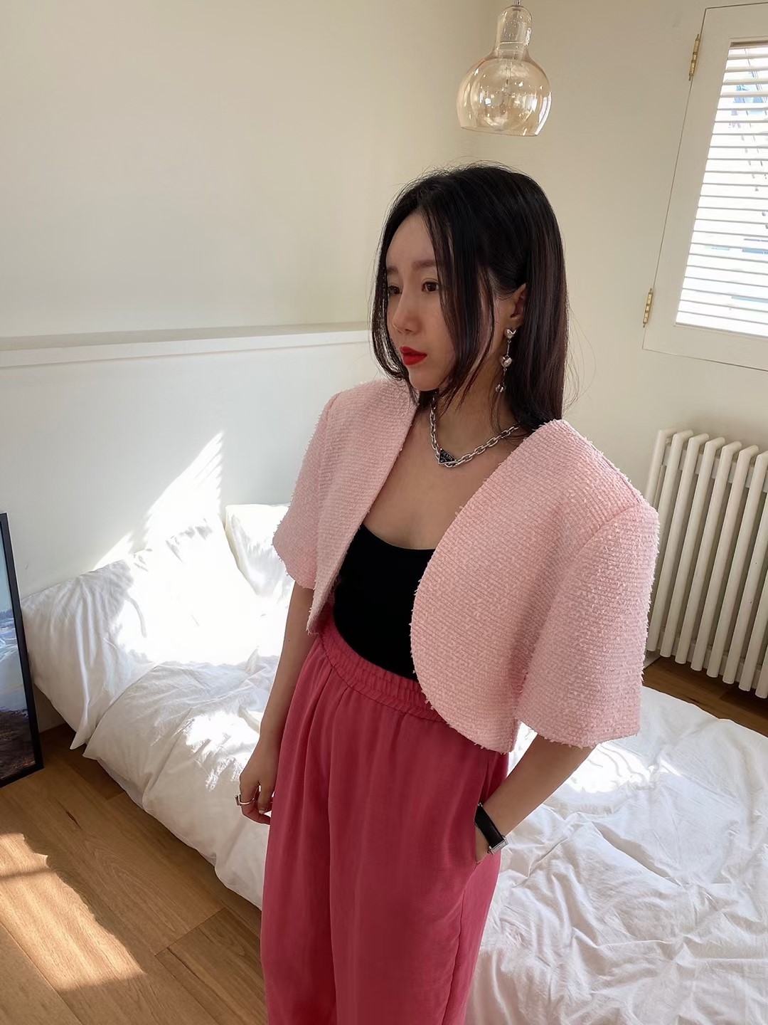 粉红色